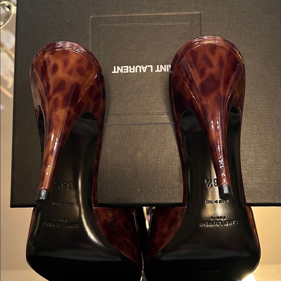 Saint Laurent Elegant Black Decor Piece - Picture 5 of 8